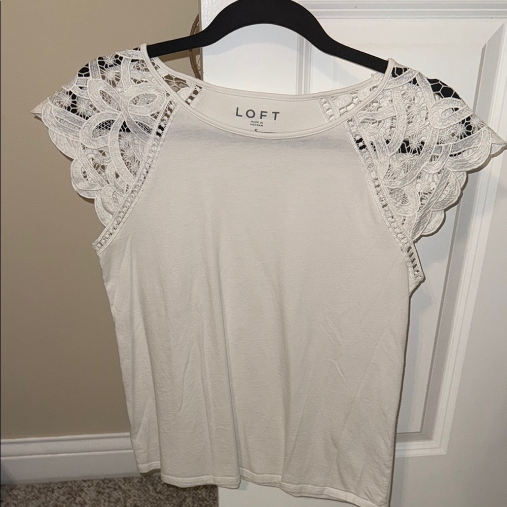 LOFT Women's Cream Lace Sleeve Top